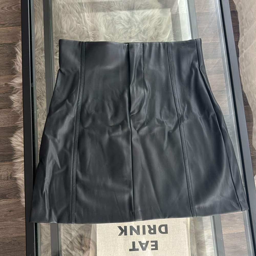Zara faux leather skirt never worn